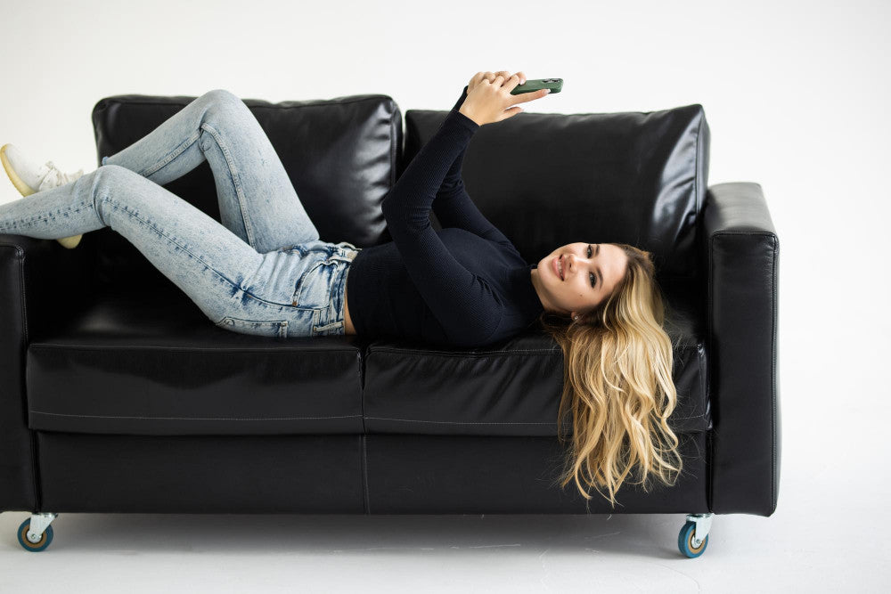 Kaip išsirinkti sofą-lovą? Praktinis gidas jūsų namams